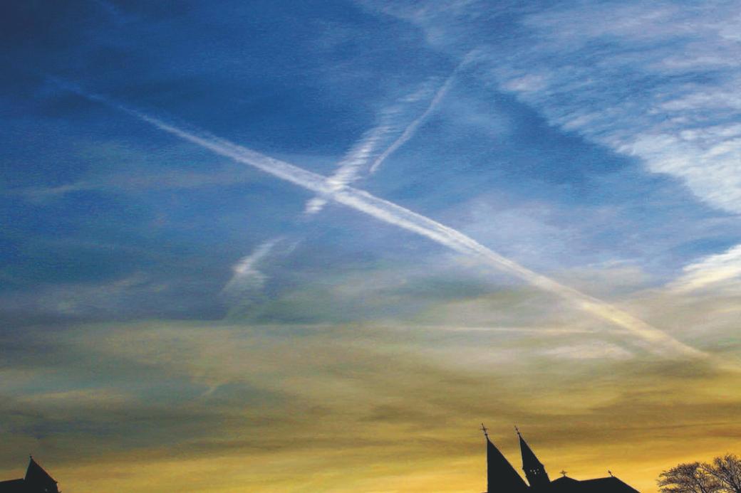 Kreuz am Himmel