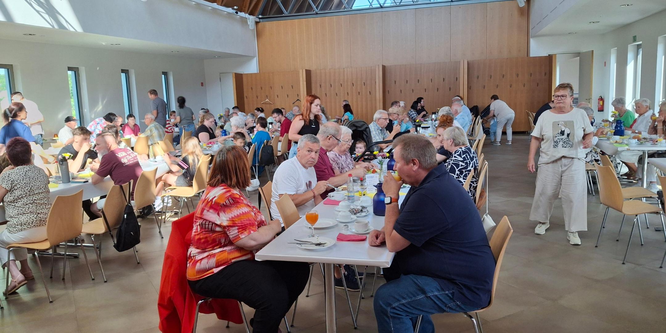 Gemeindefrühstück 2025-1
