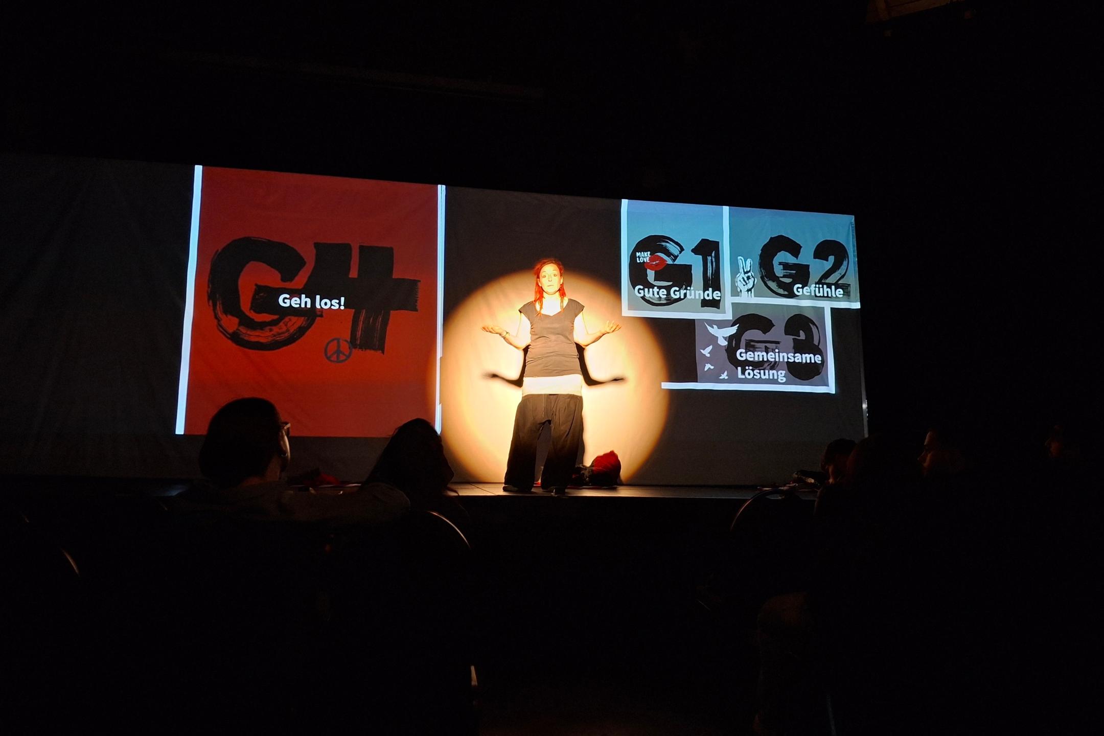 Theatershow 'Frieden – Wie geht das?' begeistert Neunkirchen